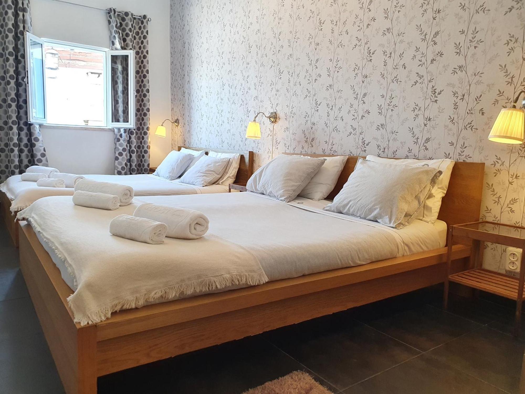 Moradia Familiar Piscina 5Min Praia By Host-Point Charneca  Exterior photo